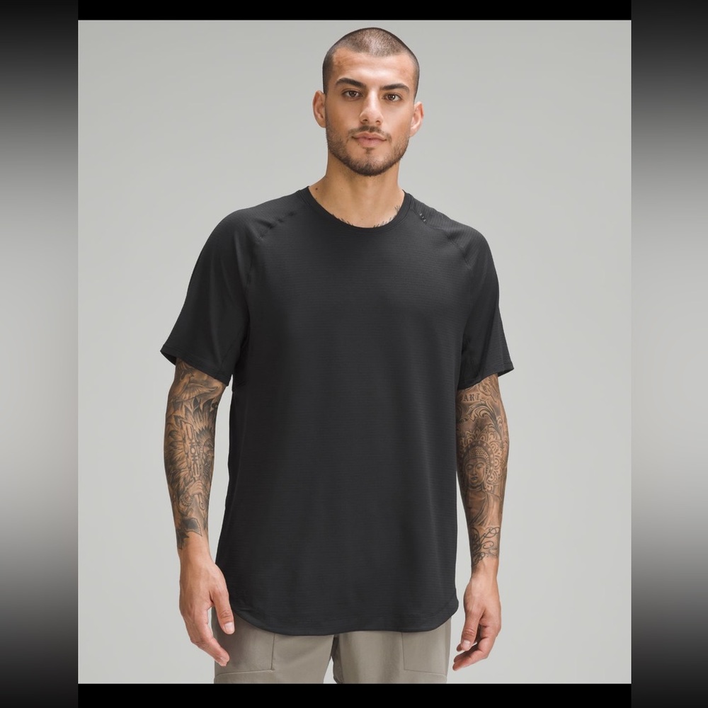 Men lululemon License to train t-shirt (black)